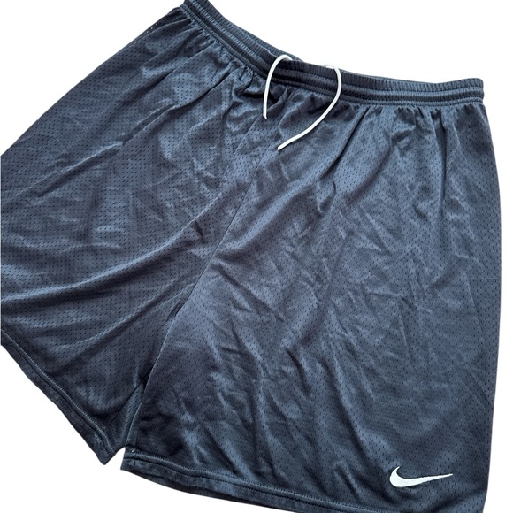 Vintage Nike Team Sports Black Athletic‎ Shorts Size XL Nike Swoosh Logo Men’s - Picture 4 of 11